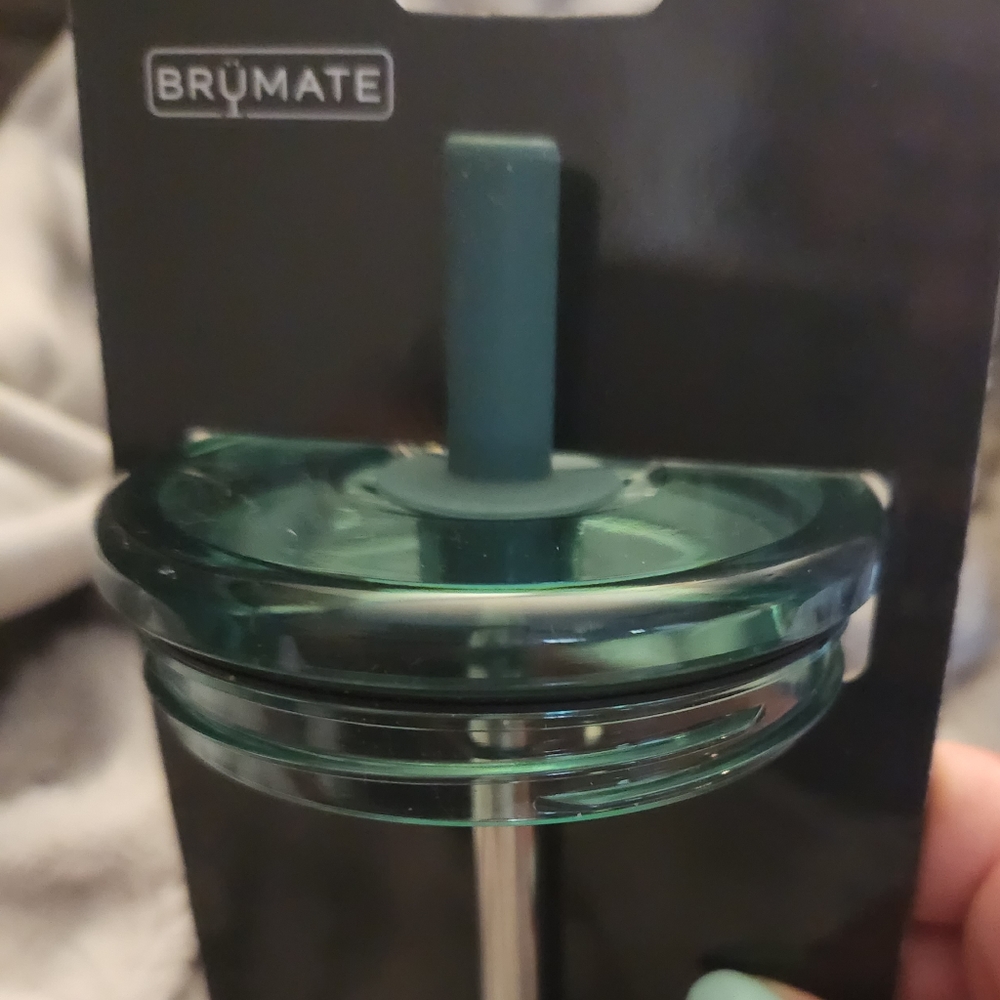 Straw lid brumate